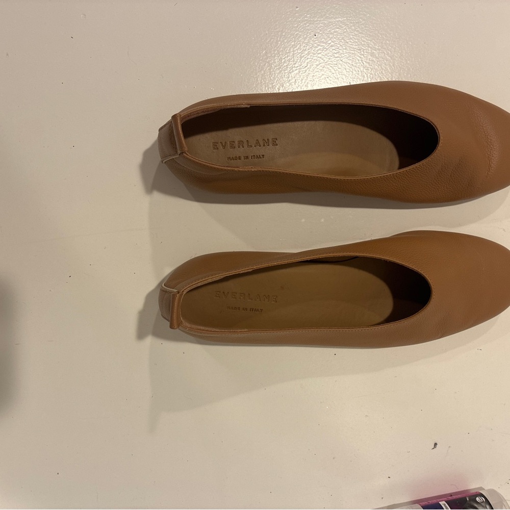 Stylish Italian Everlane Women's Brown Leather Loafers in Excellent Condition